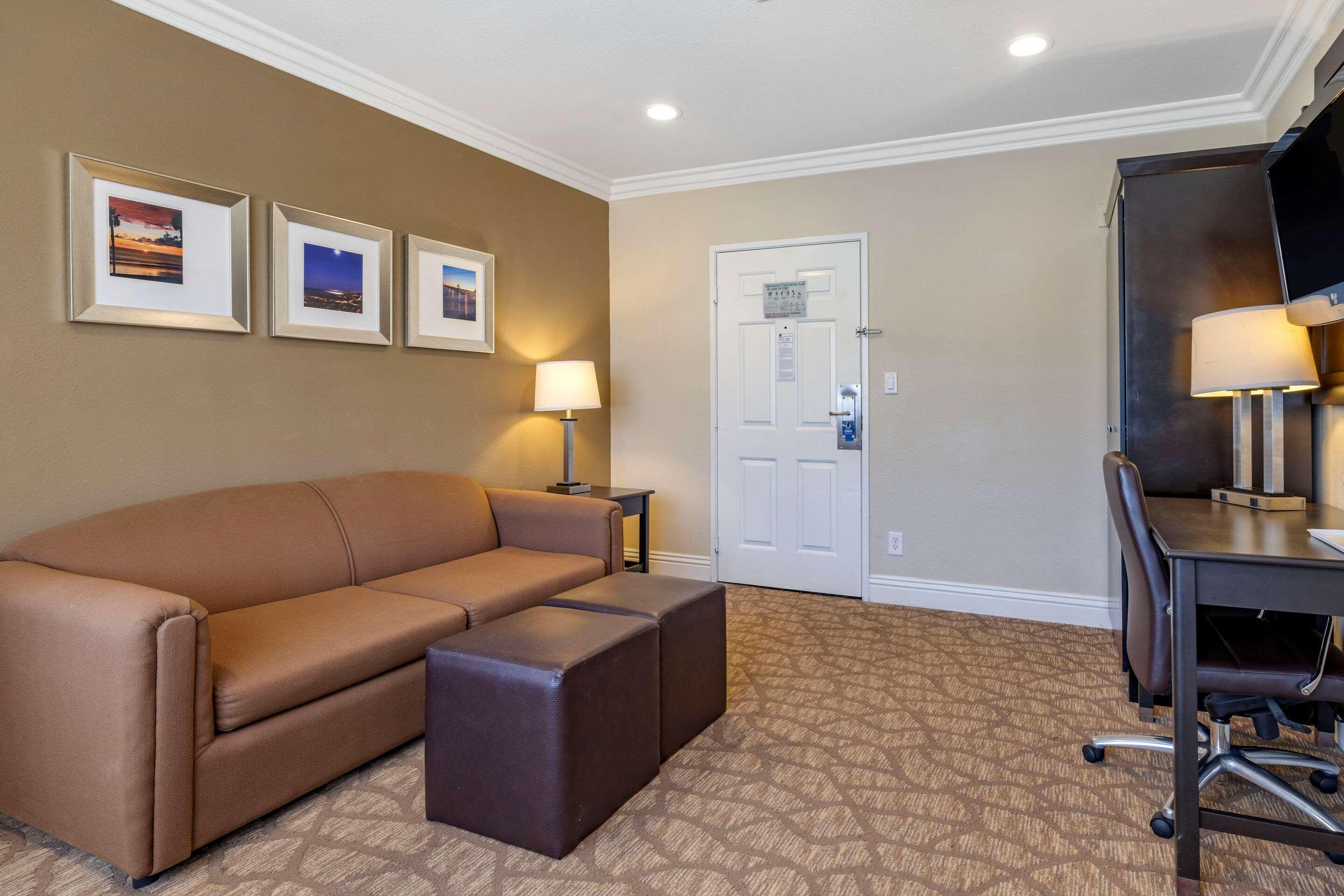 Hotel Comfort 3*
