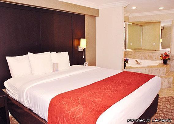 Comfort Hotel 3*